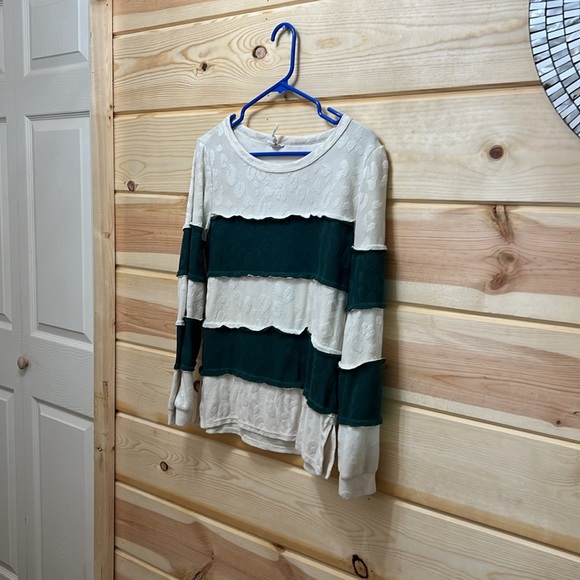 Boutique top - Picture 3 of 6